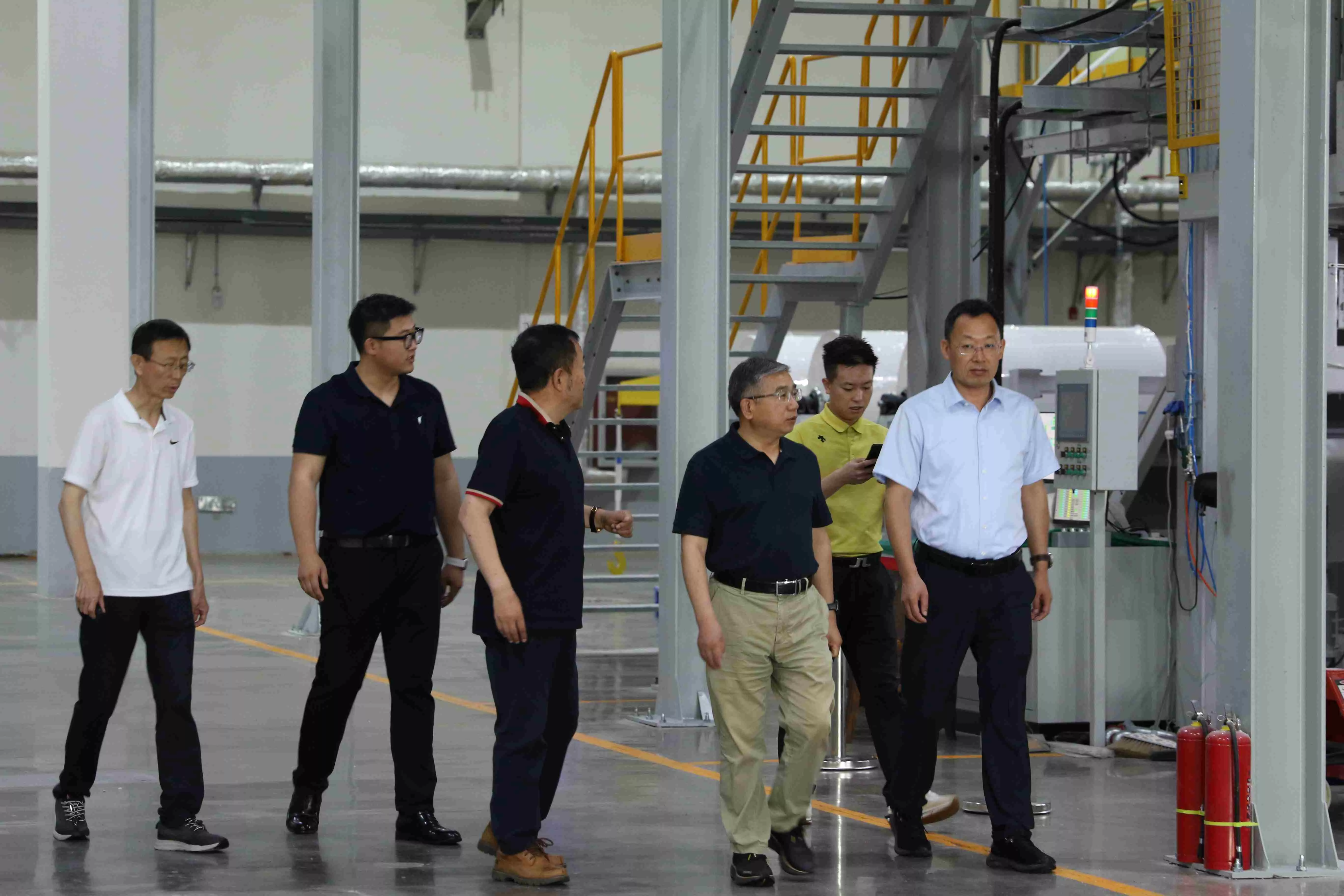 Green Future, новая глава - Университет Циндао и Tianyi Group совместно открывают новую эру с низкоуглеродными зелеными материалами